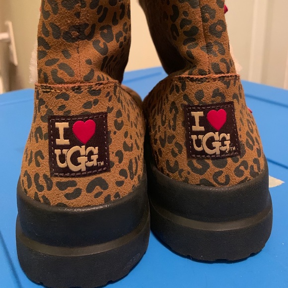 I Heart UGG Cheetah print Ugg boots - size 9 - Picture 3 of 3